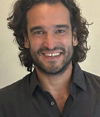 Alberto T