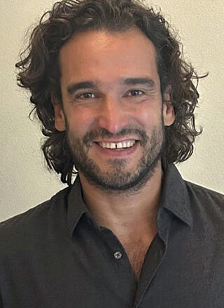 Alberto T